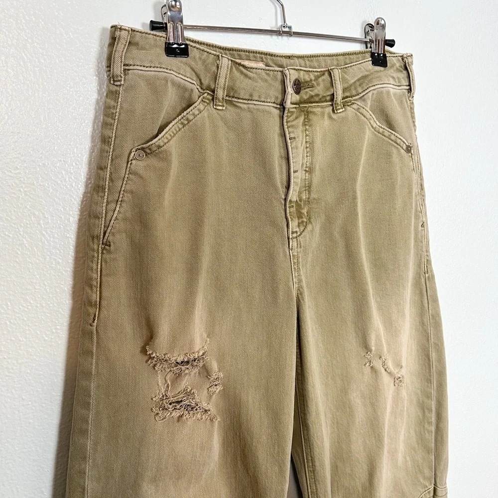 Pilcro Anthropologie The Bow Green Boyfriend Curved Jeans